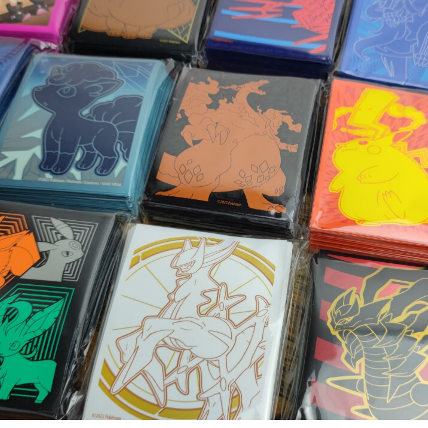 Pokémon Hüllen - Zufällige Packung TTB/ETB Sleeves 65 Stück Original verschlossen